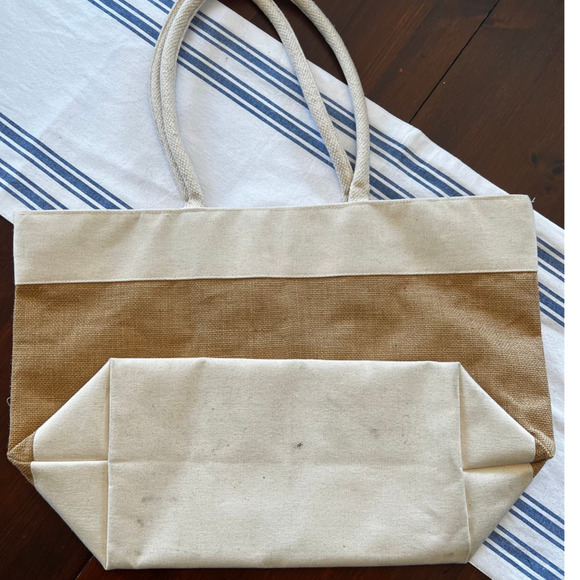 Disney Cruise Lines Castaway Club Tote 21"WX11"TallX7"Deep - Picture 2 of 6